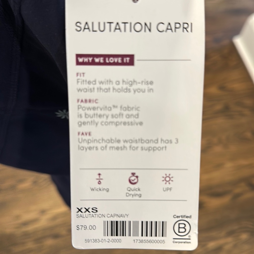Salutation capri Athleta size xxs blue